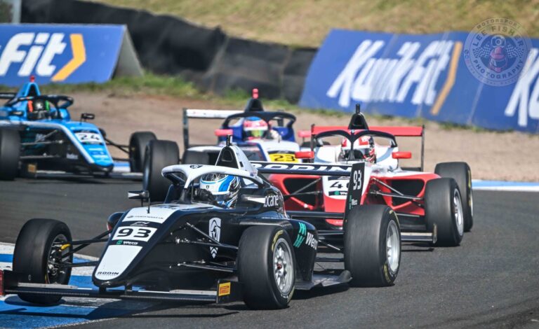 Donington Park Awaits Crucial British F4 Round!